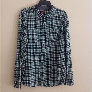 Quiksilver Black and Green Plaid Casual Button Down Shirt